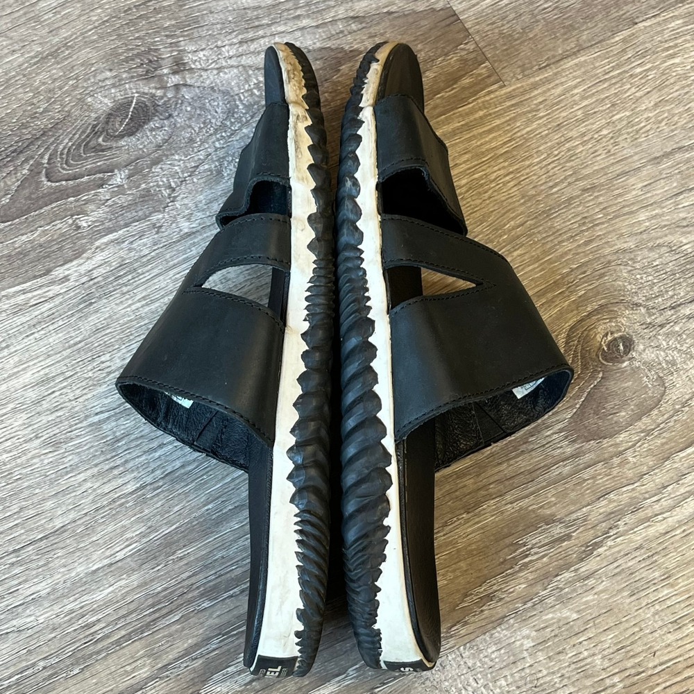 Sorel Out n About Plus Slide Sandals Black‎ Leather Womens 9 UK 7 EU 40 - Picture 3 of 8